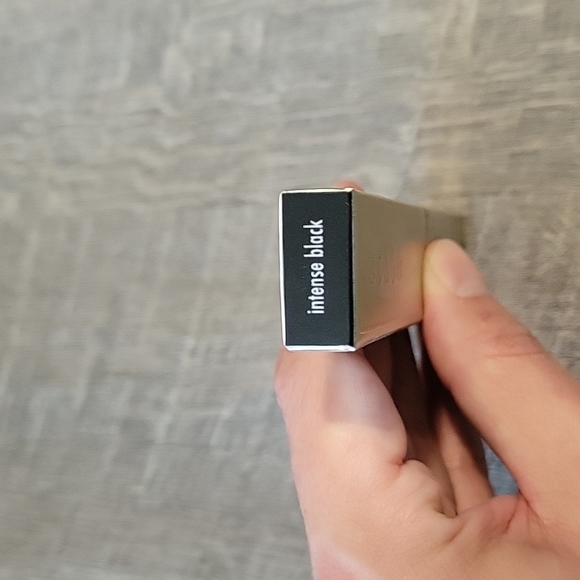 Stila liquid eyeliner - Picture 4 of 4